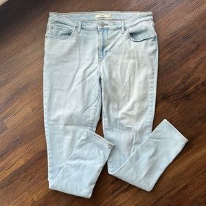Levi 711 Skinny Jean, Size 32